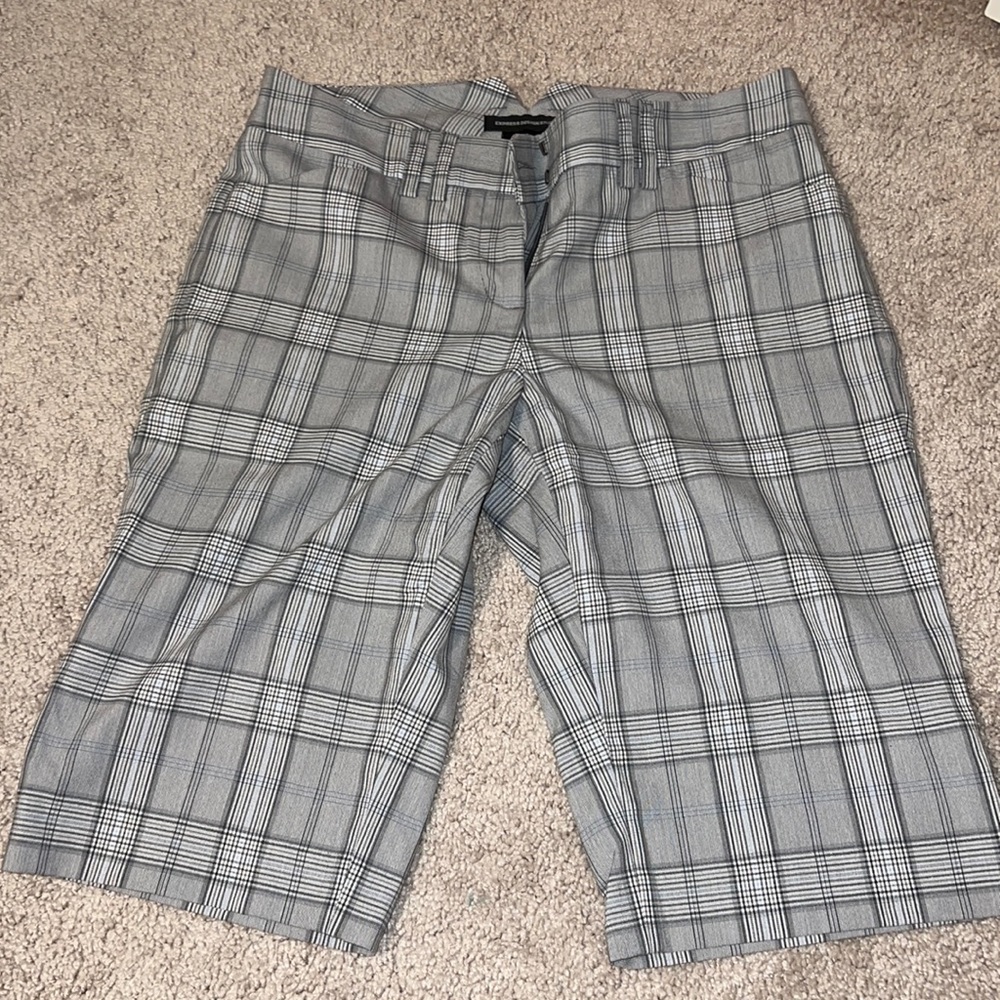 Women’s Express Editor Bermuda Shorts - Size 2